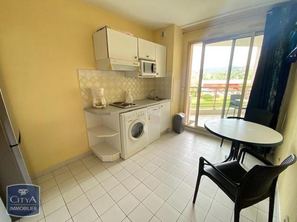 Appartement à louer 1 pièce 29.65m² Mandelieu-la-Napoule (06210)