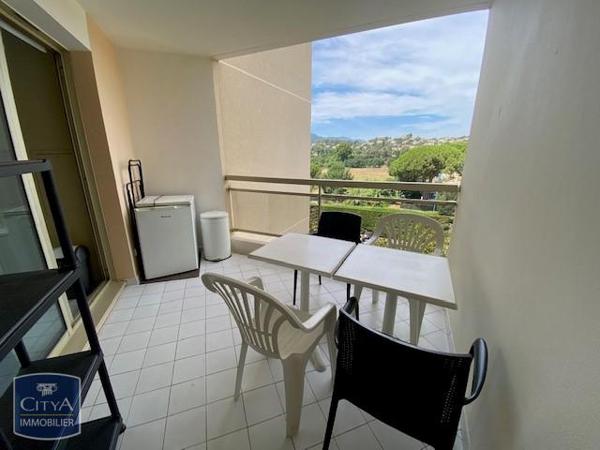 Appartement à louer 1 pièce 29.65m² Mandelieu-la-Napoule (06210)