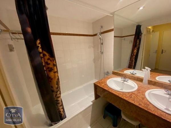 Appartement à louer 1 pièce 29.65m² Mandelieu-la-Napoule (06210)
