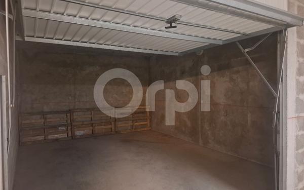 Stationnement à vendre