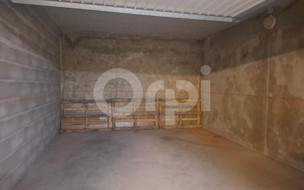 Stationnement à vendre