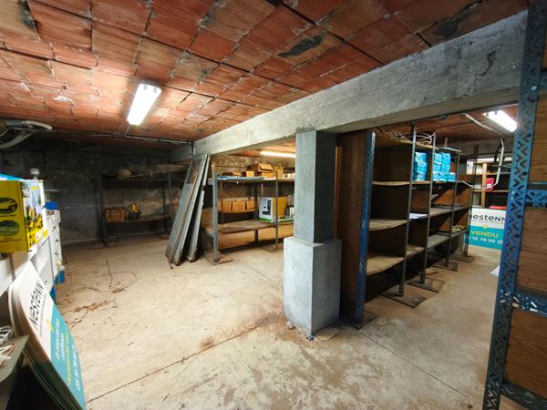 Local commercial Brive La Gaillarde à louer quartier Roseraie - 92 m² - Bureaux - Salle de réunion - cave - Jardin et terrasse