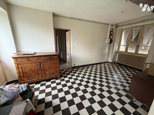 Saint Grégoire  - Longère à rénover proche bourg