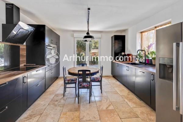 Vente Villa 6 pièces 224 m2 à Le Cannet-des-Maures