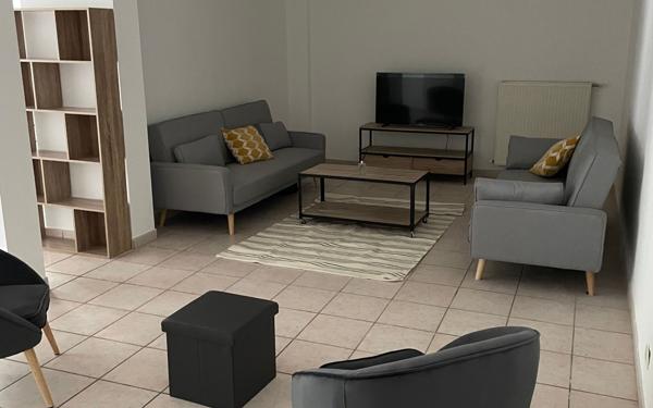 Appartement à louer    7 pièces • 178,53 m2 Châtellerault