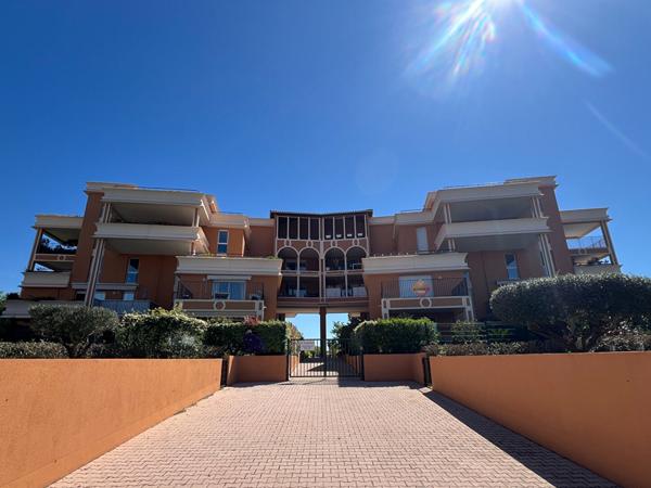 Location parking / box Lattes - 90 €/mois