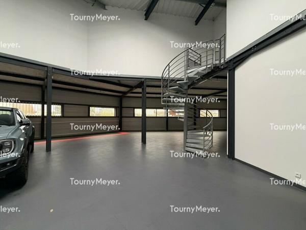 A LOUER LOCAL D'ACTIVITES - MERIGNAC