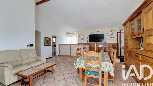 Location maison 6 pièces 204 m² Brignais