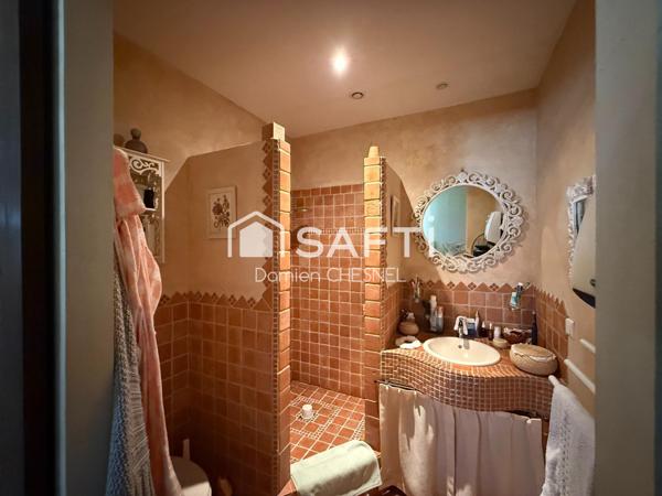 Propriété rare aux volumes remarquables et DPE C