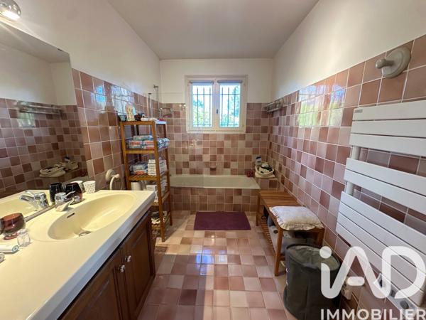 Maison à vendre 6 pièces 186 m² Roquebrune-sur-Argens