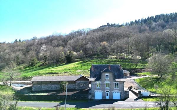 Maison à vendre    5 pièces •  Espalion