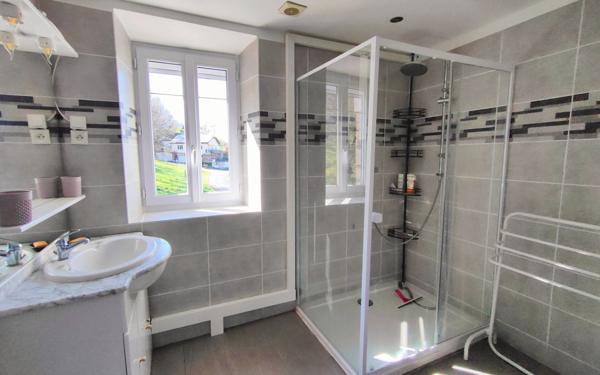 Maison à vendre    5 pièces •  Espalion