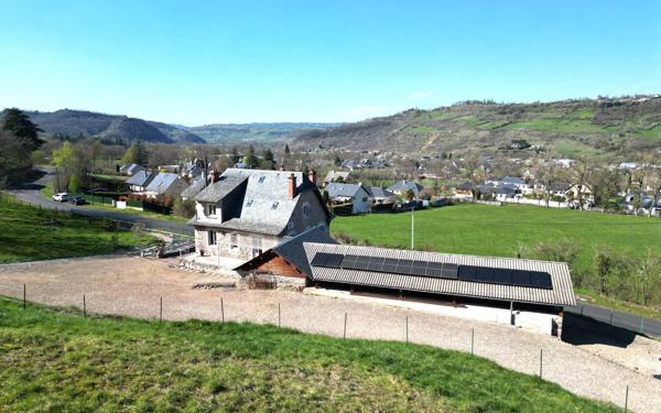 Maison à vendre    5 pièces •  Espalion