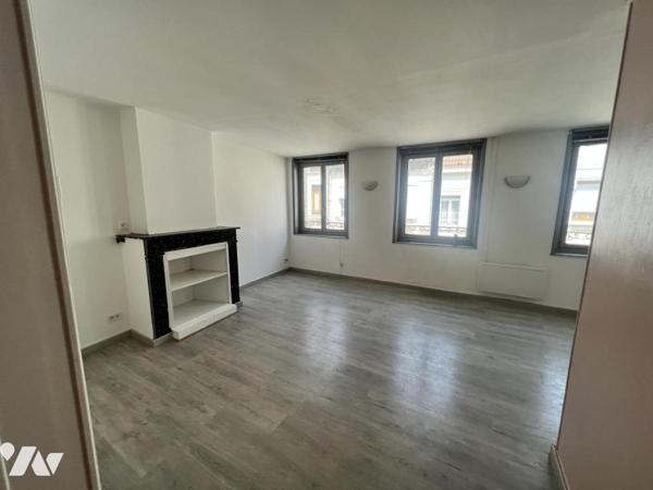 IMMEUBLE DE RAPPORT à vendre à CAMBRAI composé de deux appartements