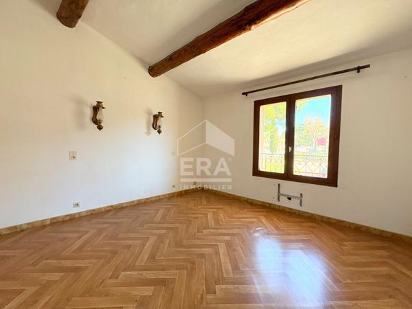 A VENDRE 84120 PERTUIS MAISON TYPE 5 PIECES D'ENVIRON 143M² AVEC JARDIN ET GARAGE