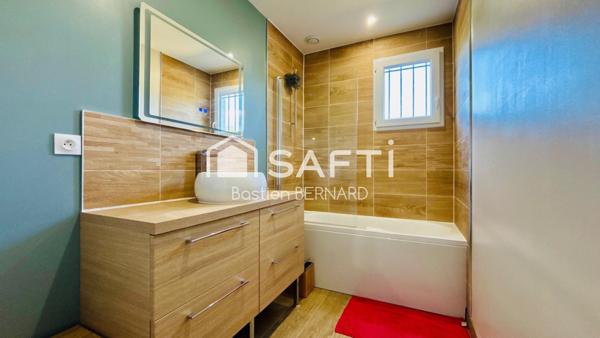 Maison de plain-pied 4 pièces, 3 chambres