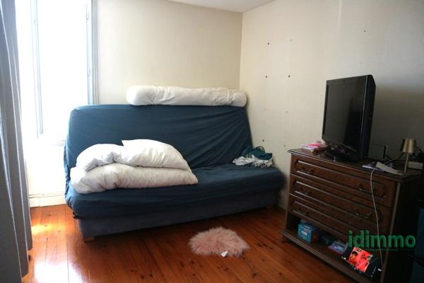 EN EXCLUSIVITE, DANS LE CENTRE DE LA JARRIE. UN ENSEMBLE IMMOBILIER AVEC MURS ET FONDS DE COMMERCE DE 130 M2 S La Jarrie (17220)