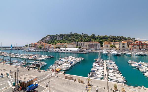 Appartement à vendre    2 pièces • 116 m2 Nice