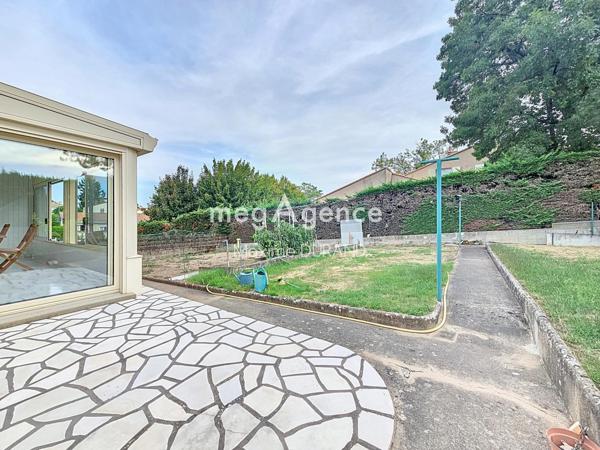 Maison à MORTAGNE-SUR-SEVRE, 85290 - 5 pièces 99m²