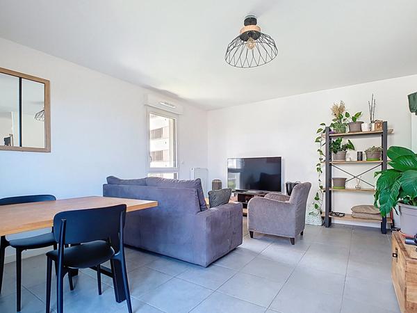 Superbe Duplex T4 à vendre à Bons-en-Chablais - Dernier étage, calme, moderne et centre ville !