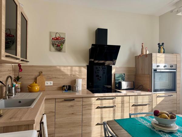 Maison bourgeoise spacieuse et lumineuse