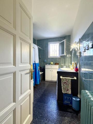 Maison bourgeoise spacieuse et lumineuse