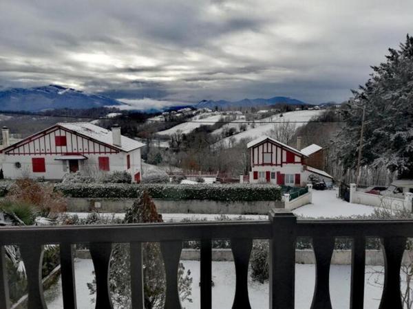 Maison bourgeoise spacieuse et lumineuse