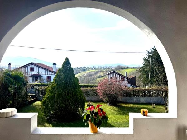 Maison bourgeoise spacieuse et lumineuse