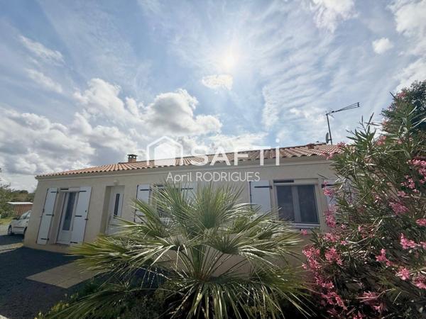 Maison de 2010 avec double garage et terrain spacieux