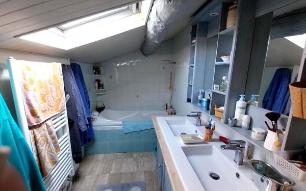 Maison à vendre    4 pièces •  Mallemort