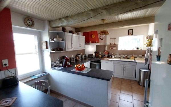 Maison à vendre    4 pièces •  Mallemort