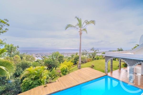 Maison à vendre  15 pièces - 478,41 m2 ST DENIS - 974