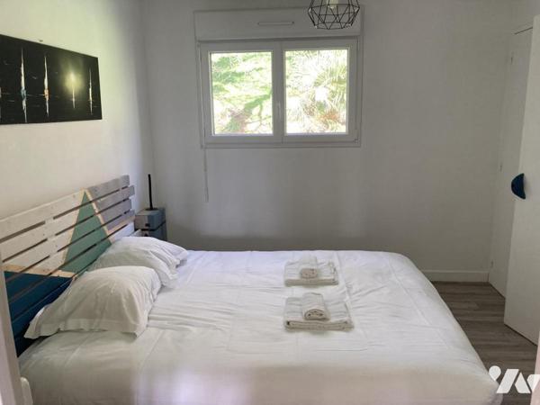 Appartement de type T3 lumineux et rénové situé au calme avec vue mer 