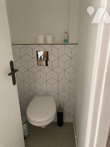 Appartement de type T3 lumineux et rénové situé au calme avec vue mer 