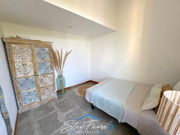 Maison de maître de caractère  à vendre 5 pièces BEAUVOISIN (30)