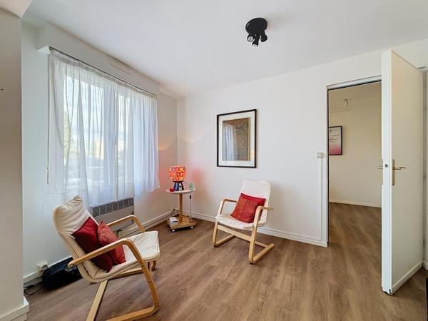 Location Local 995 € à Lille
