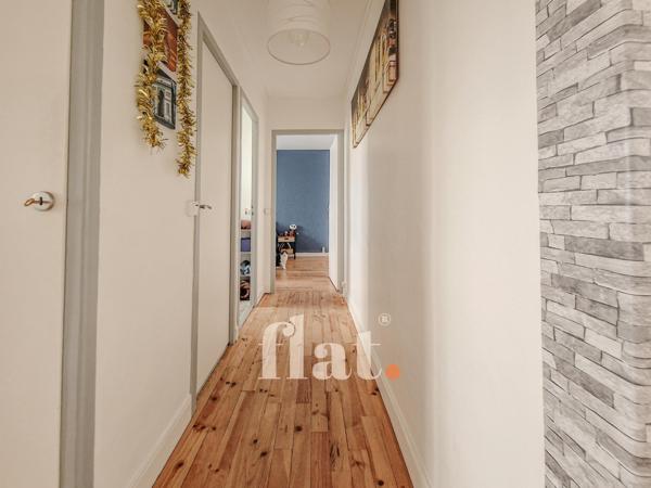 Appartement T2/T3 55 m2 / quartier Longchamp + PARKING + BALCON