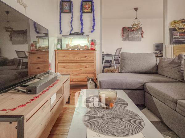 Appartement T2/T3 55 m2 / quartier Longchamp + PARKING + BALCON