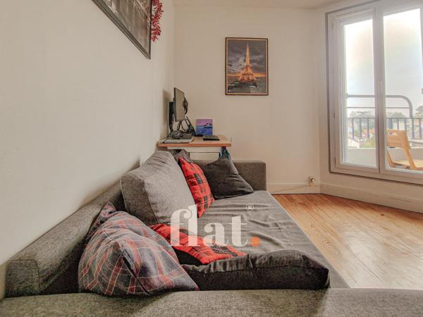 Appartement T2/T3 55 m2 / quartier Longchamp + PARKING + BALCON