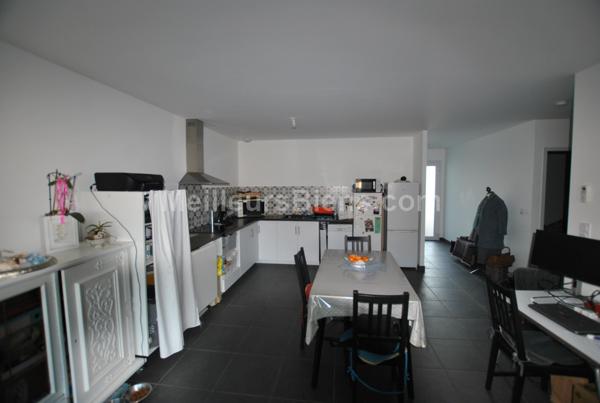 Maison 2 chambres. Budget 289 000 €.