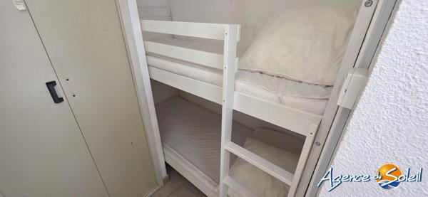 Appartement à Saint-Pierre-la-Mer APPARTEMENT T2 CABINE TRAVERSANT