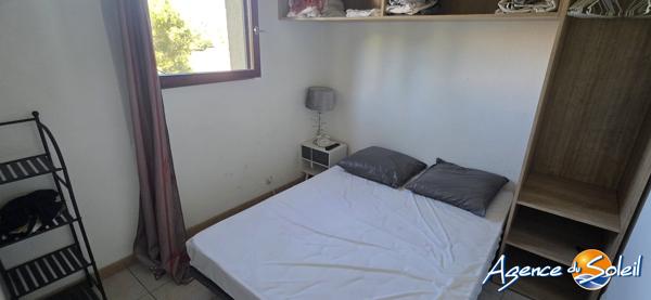 Appartement à Saint-Pierre-la-Mer APPARTEMENT T2 CABINE TRAVERSANT