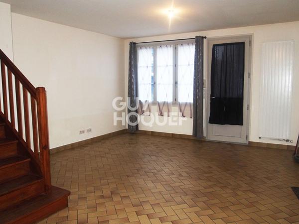 Maison Luynes 10 pièce(s) 232 m2