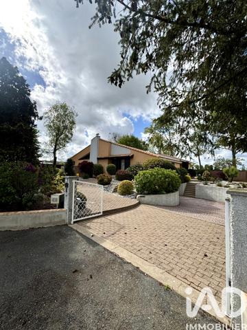 Maison à vendre 13 pièces 251 m² Beaupréau-en-Mauges
