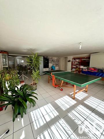 Maison à vendre 13 pièces 251 m² Beaupréau-en-Mauges