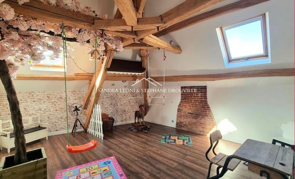 MAINTENON - SAINT PIAT - MAGNIFIQUE LONGERE RENOVEE de 220 m², 8 pièces