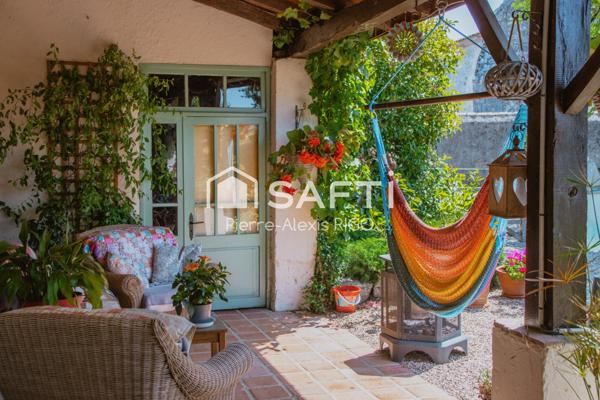 Maison 11 pièces, 6 chambres avec piscine, 313 m²