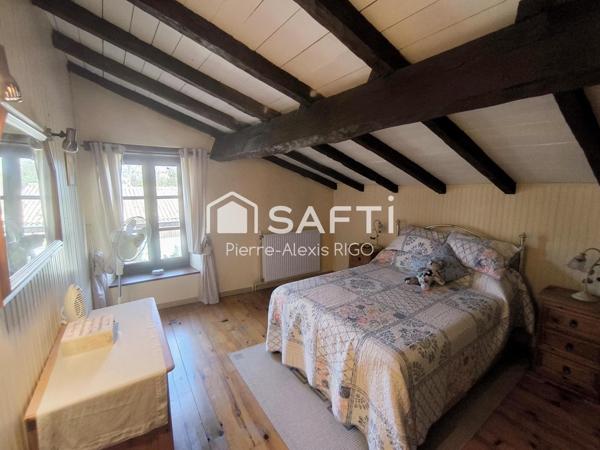 Maison 11 pièces, 6 chambres avec piscine, 313 m²