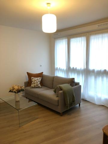 studio plein centre de Romainville