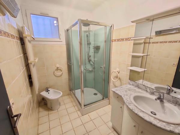 Maison avec jardin et garage - Ginasservis - Réf. G43